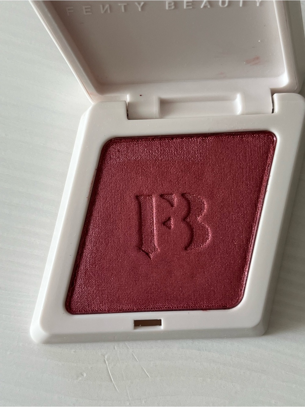 Fenty Beauty powder blush in Riri (10)